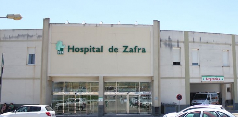 Un joven resulta herido con policontusiones y un trauma en la pierna en un accidente cerca de Zafra