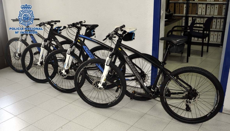 Tres detenidos por el robo de 22 bicicletas de un colegio de Almendralejo, y otros tres por comprarlas