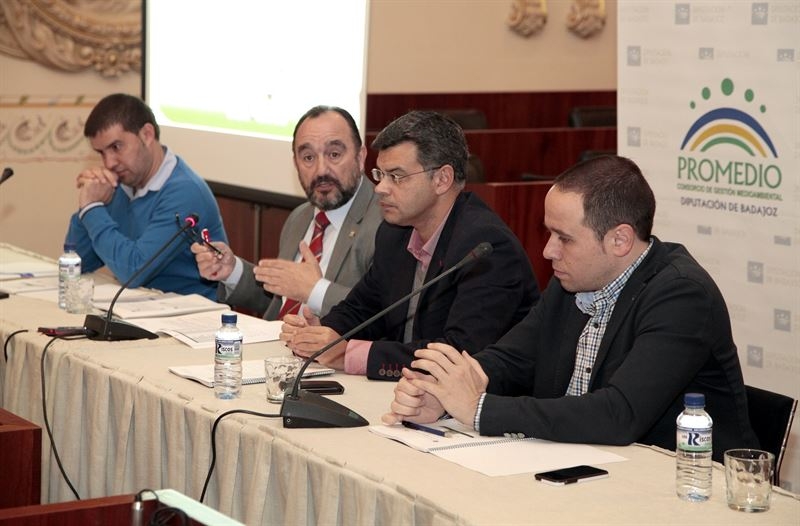 La Diputación solicita al Gobierno de Extremadura más recursos económicos para la restauración de escombreras
