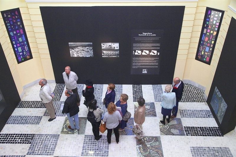 Llega a Badajoz una exposición gráfica de Luis Feito cedida por Oteruelo del Valle