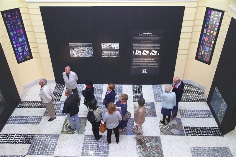 Llega a Badajoz una exposición gráfica de Luis Feito cedida por Oteruelo del Valle