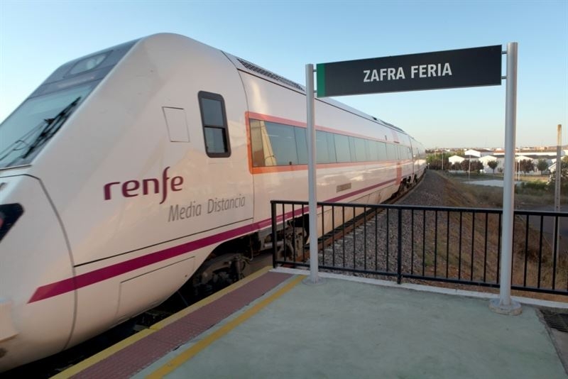 Renfe ofertará 11.000 plazas este fin de semana con motivo de la Feria de Zafra