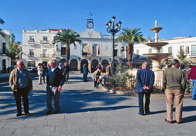 La Diputación de Badajoz apoya la puesta en marcha de planes municipales de participación ciudadana