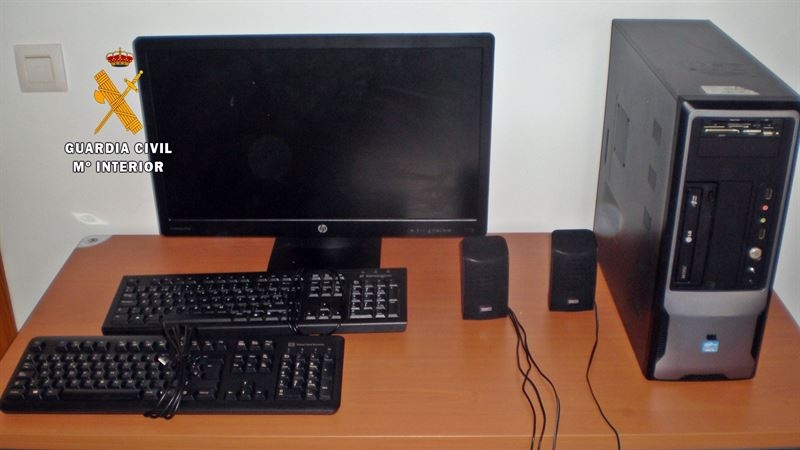 La Guardia Civil esclarece el robo de aparatos informáticos, imagen y sonido del colegio de Garbayuela