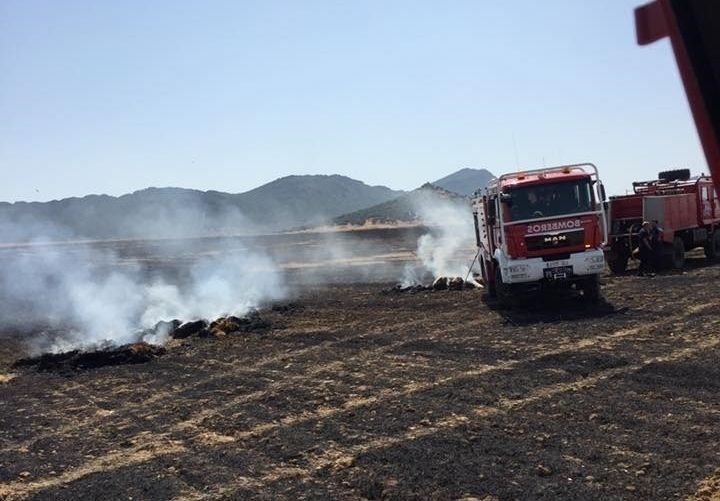 Los bomberos voluntarios de Cabeza del Buey colaboran en la extinción de tres incendios en los últimos días