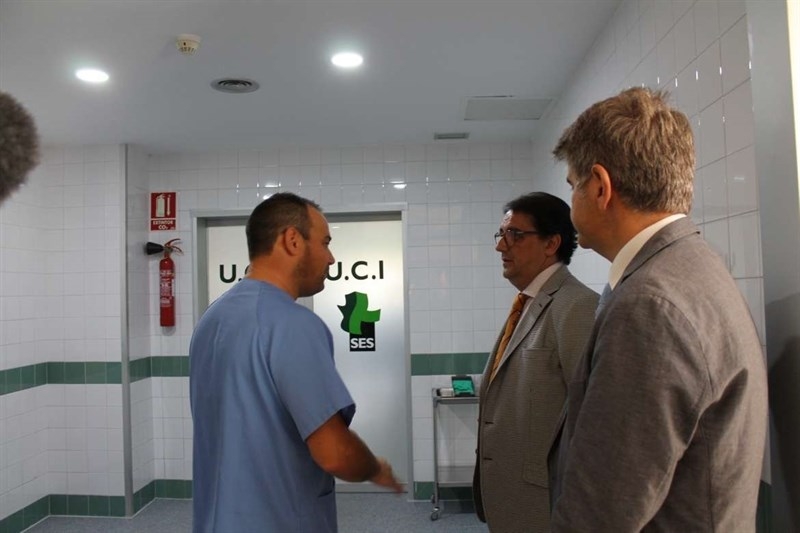 El Hospital Don Benito-Villanueva concluye una reforma integral de la UCI tras 16 años sin ninguna renovación