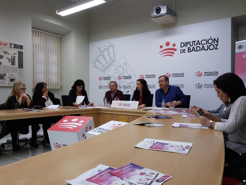 Una campaña acercará la fácil lectura a las localidades de Guareña y La Coronada