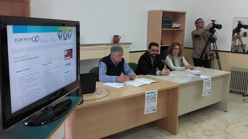 Las Universidades Populares de Extremadura celebran un encuentro en Olivenza para fortalecer el proyecto
