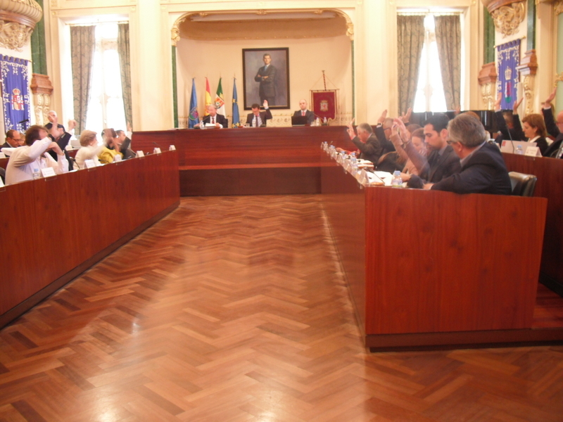 El Pleno de la Diputación aprueba una moción conjunta de adhesión al Pacto por el Ferrocarril 