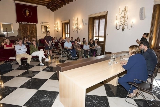 Diputación Inclusiva' incluye la formación para personas con diversidad funcional en la provincia de Cáceres