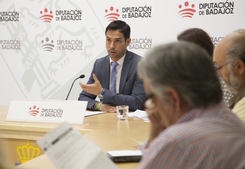 La Diputación de Badajoz pone a disposición de los ayuntamientos 10,4 millones