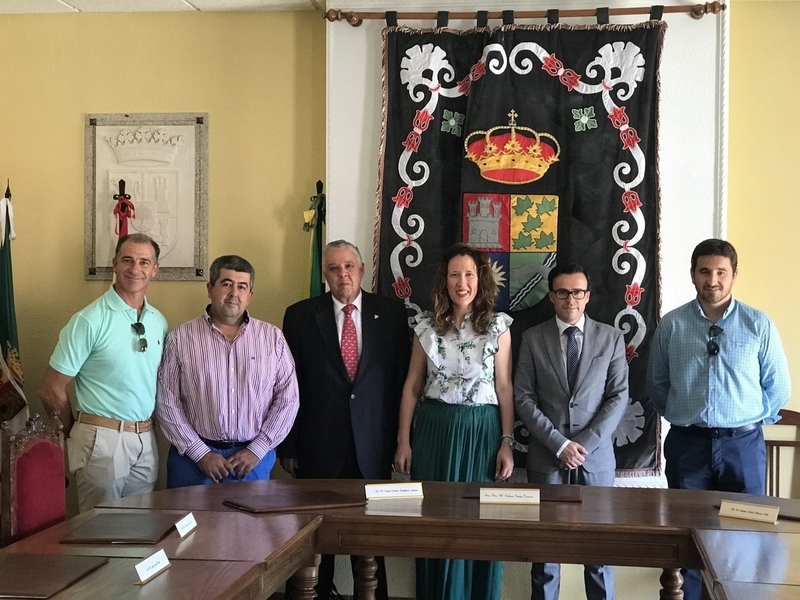 El presidente de la Diputación de Badajoz visita Solana de los Barros y sus pedanías