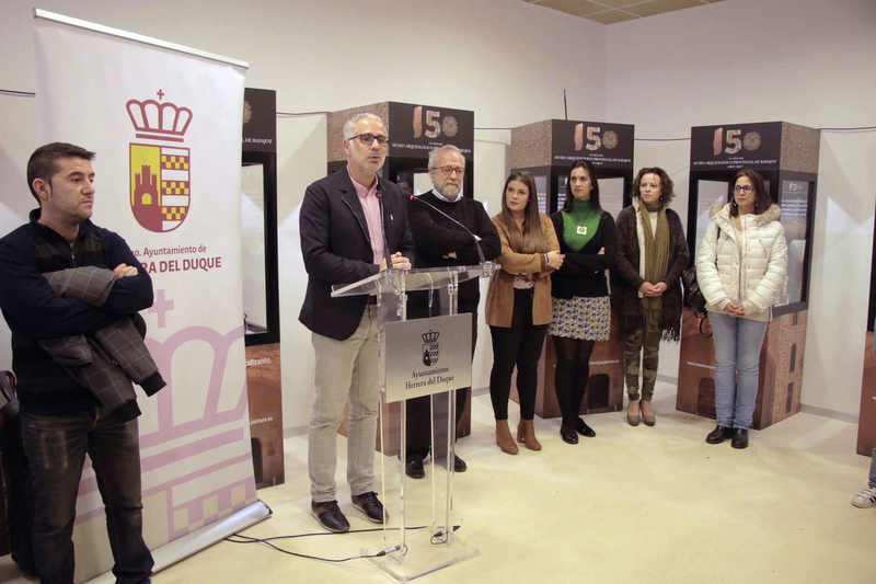 La exposición sobre el 150 aniversario del Museo Arqueológico recala en Herrera del Duque