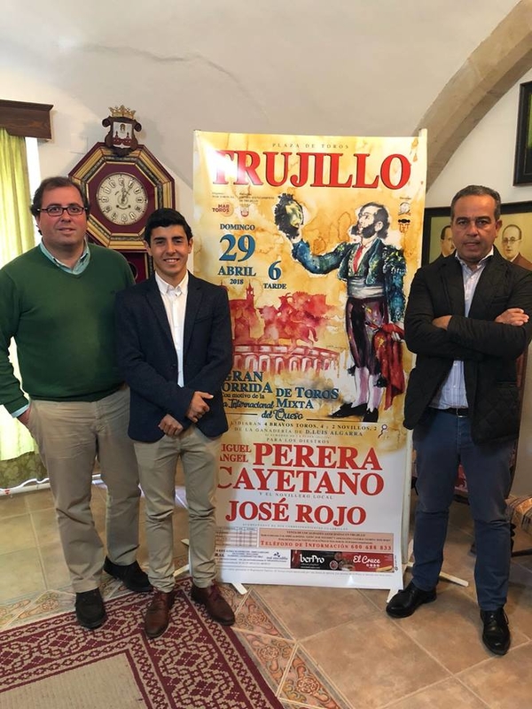 El novillero extremeño José Rojo comparte cartel con Miguel Ángel Perera y Cayetano en Trujillo