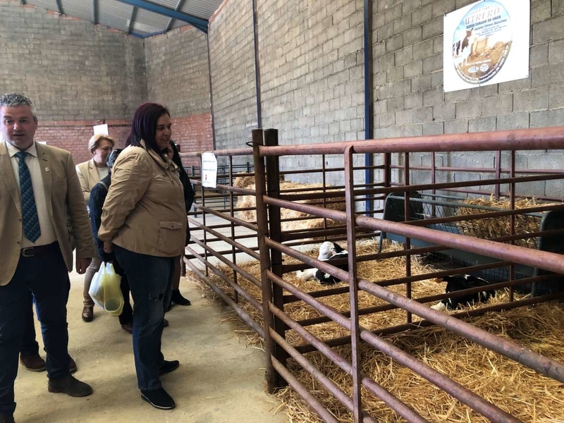 Begoña García visita la 86 edición de la Feria Ganadera de Puebla de Alcocer 