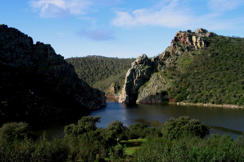 Los avisos por calor vuelven este martes a Extremadura, donde afectarán a la comarca cacereña del Tajo y Alagón