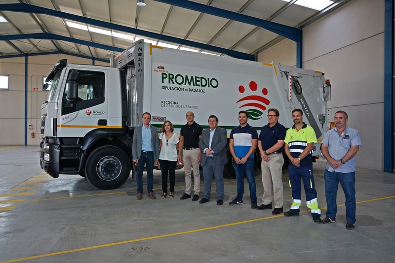 Promedio estrena en Zafra nuevo centro de operaciones y camión recolector para la recogida de residuos