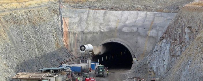 Adif AV licita obras complementarias en los taludes próximos a la boca sur del túnel de Santa Marina