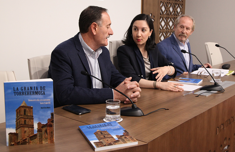 Un libro de Manuel Manuel Grueso recoge la historia de La Granja de Torrehermosa