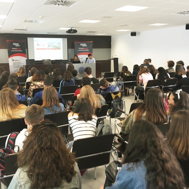 Unos 60 alumnos Erasmus+ visitan el Fiware Space de la Diputación de Badajoz