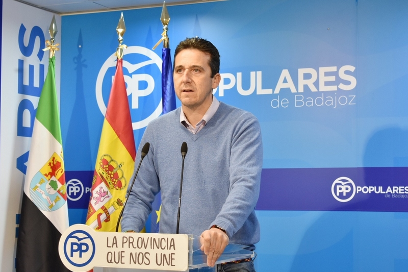 El PP considera vergonzoso que el PSOE mantenga a Ángel Vadillo con un salario público en Alburquerque