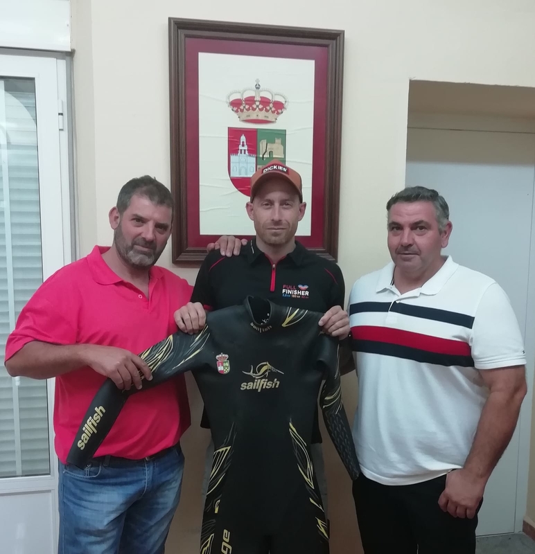 Emilio José Merino Toro y su aventura de natación: cruzar el Estrecho de Gibraltar nadando