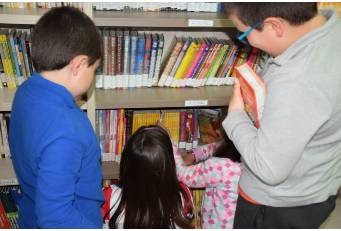 187 bibliotecas y agencias de lectura reciben ayudas para fondos bibliográficos de la Diputación