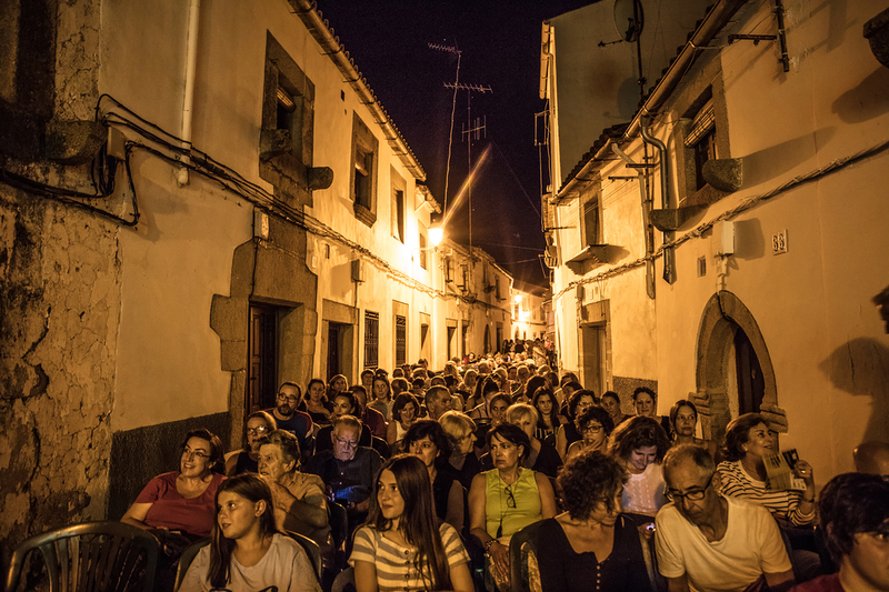 Periferias encara su recta final con el protagonismo de Buñuel en el laberinto de las tortugas