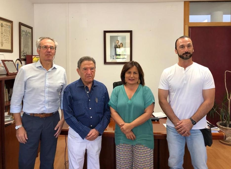 El Ayuntamiento de Jerez se reúne con Alfonso Gallardo para conocer la situación que afronta su Grupo 