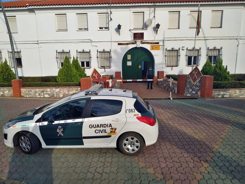 Detenidas tres personas por el robo en una vivienda y un establecimiento de Ribera del Fresno