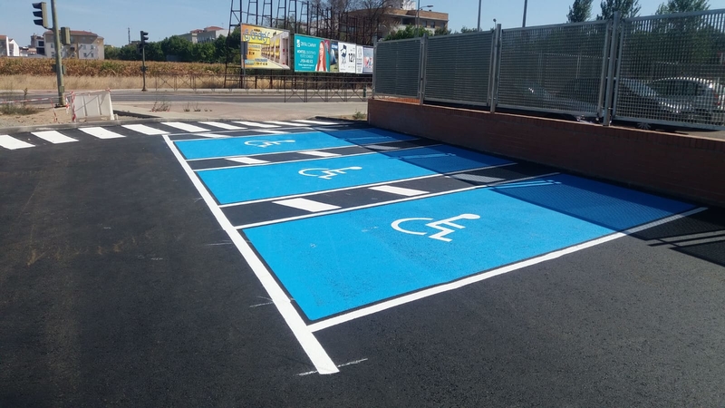 La Diputación dota con más de 80 plazas de aparcamiento al centro de salud de Montijo-Puebla de la Calzada
