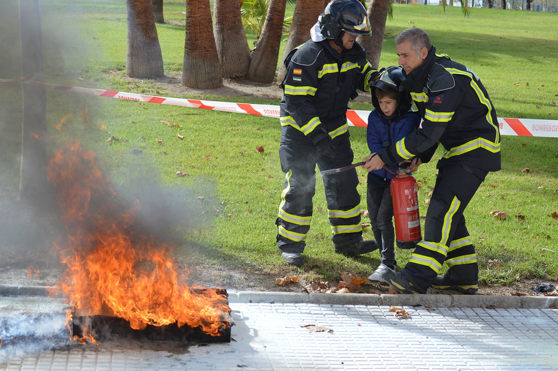 Más de 400 escolares de Don Benito participan en los talleres de prevención de incendios
