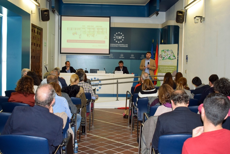 La Diputación de Badajoz participa en Madrid en unas jornadas sobre implantación y gestión de infraestructuras verdes municipales
