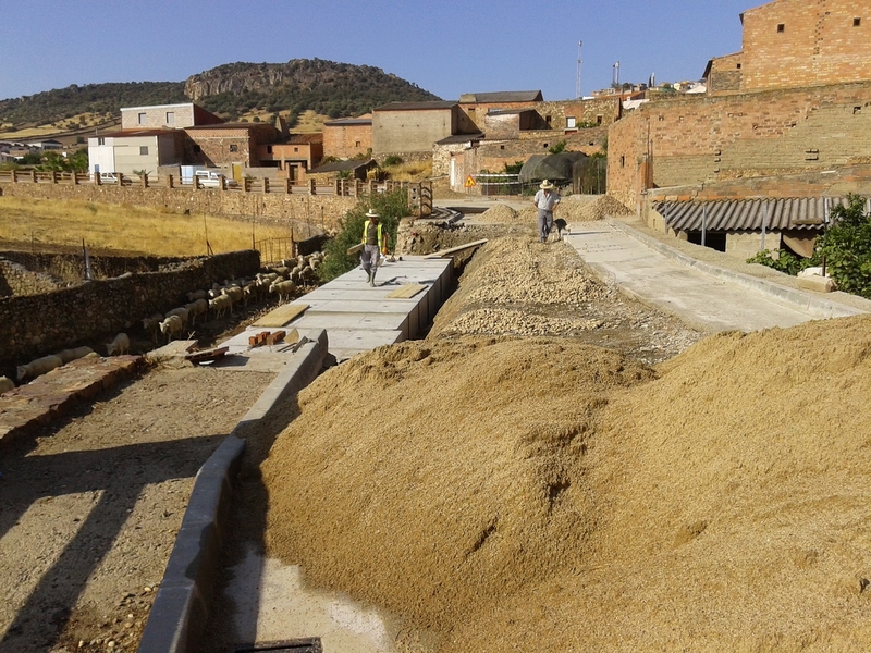 La Diputación de Badajoz reconstruye el colector general dañado por el temporal en Peñalsordo