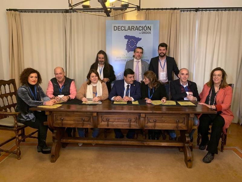 La Diputación de Badajoz se adhiere al Gran Pacto Nacional Por la Innovación y el Emprendimiento para la Repoblación Rural y Territorial