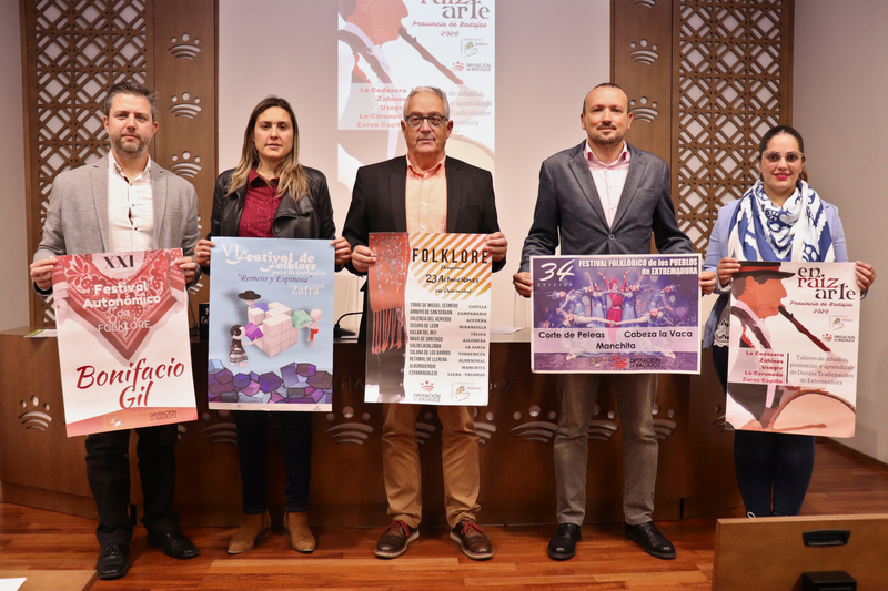 Cinco festivales folklóricos promovidos por la Diputación recorrerán este año la provincia de Badajoz