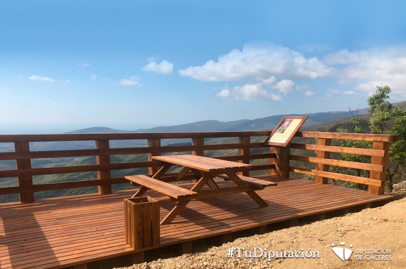 La Diputación construye un mirador con vistas al Monasterio de Yuste