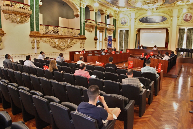 La Diputación de Badajoz se reúne con el mundo de la música de la provincia