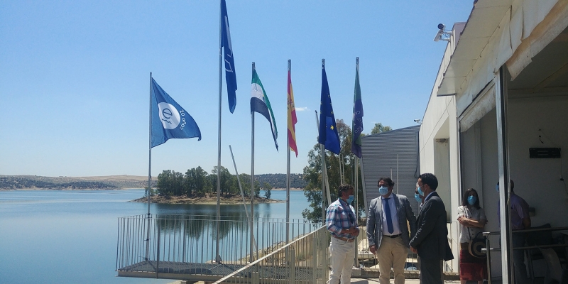 Orellana iza sus banderas azules con la puesta en marcha de un sistema de gestión inteligente implantado por la Diputación 