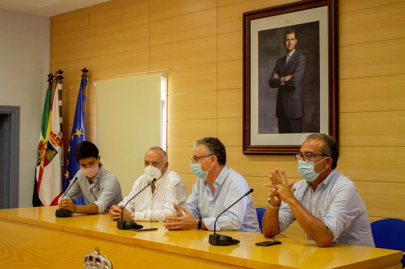 Alumnos de la Escuela de Tauromaquia de la Diputación participarán en una novillada en clase práctica en la Feria de Don Benito