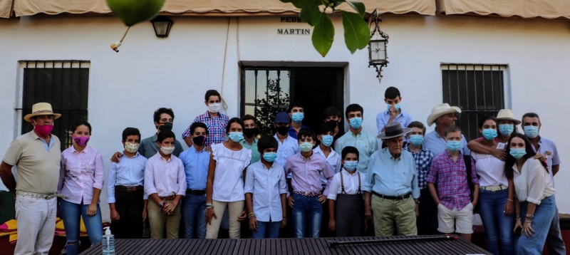 Antonio Ferrera dona seis novillos a la Escuela Taurina de Badajoz para la práctica de sus alumnos