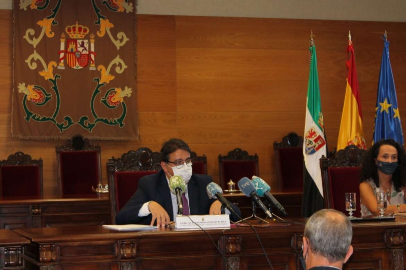 La Junta de Extremadura y el TSJEX firman un protocolo de mediación familiar para toda la provincia de Cáceres