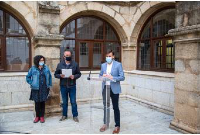 La tradición oral, tema en torno al que giran las campañas 'Tesoros de papel' y 'La biblioteca habitada' de la Diputación