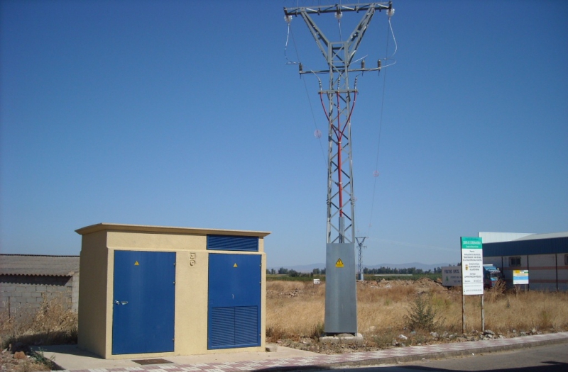 La Diputación de Badajoz firma convenios de colaboración del Plan de Infraestructuras Eléctricas Municipales con 29 municipios