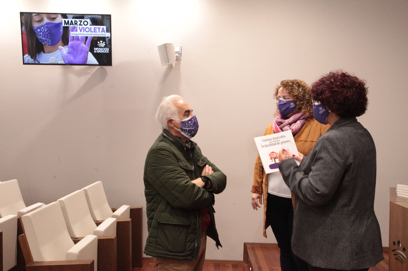 La Diputación de Badajoz conmemorará el Día de la Mujer con un programa denominado 'Marzo violeta'