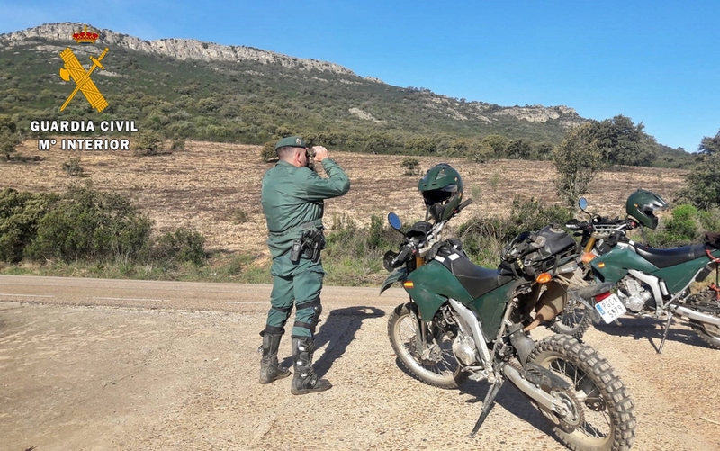 Denunciados 18 conductores de motos y quads que circulaban por espacios forestales protegidos sin autorización