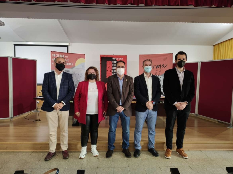 Nace el proyecto ''Dialecta: La sociedad del aprendizaje a través del debate''