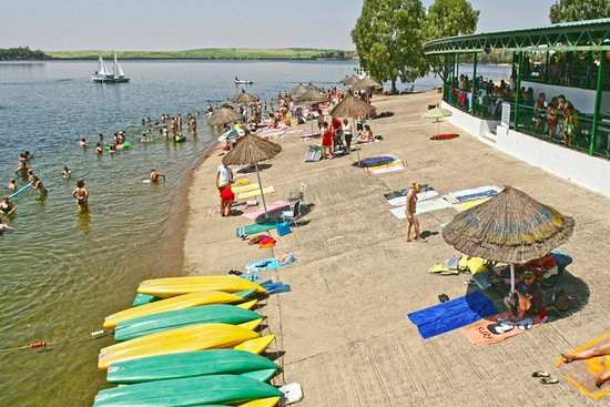 Extremadura es la primera región española con más banderas azules en aguas de interior