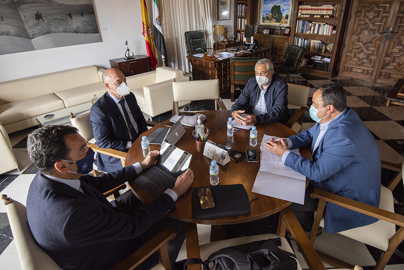 Los presidentes de la Diputación y de la Confederación H. del Tajo muestran su voluntad de trabajar conjuntamente para mejorar el servicio a los munic