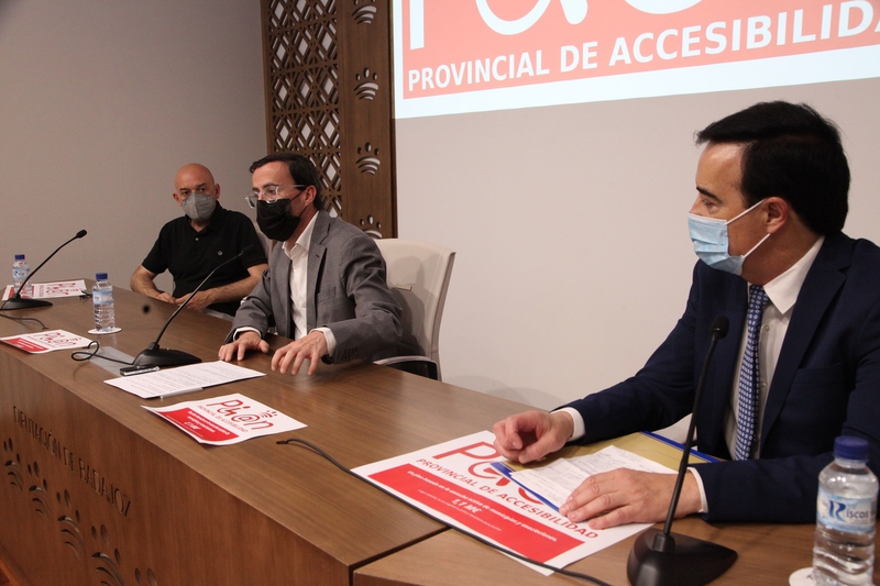 La Diputación de Badajoz invierte 1,1 millones para dotar con un elemento accesible a todos los municipios de la provincia